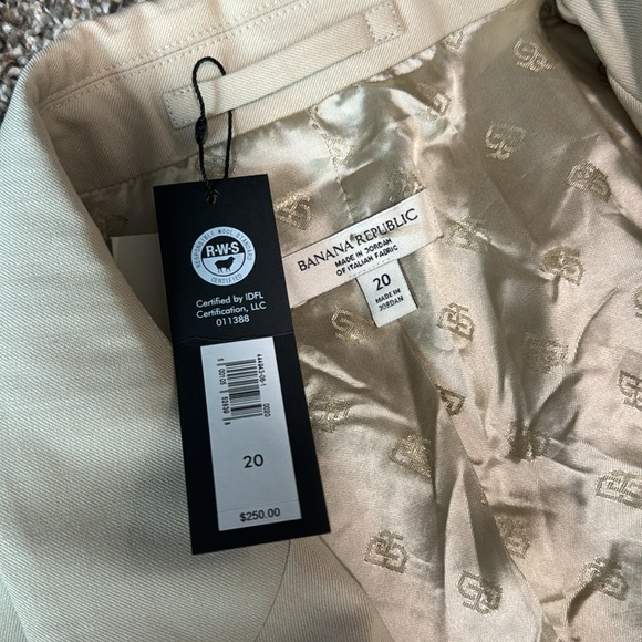 NWT! Banana Republic Tan Siena Relaxed Italian Wool Blazer- Size 20💎 - Picture 5 of 9